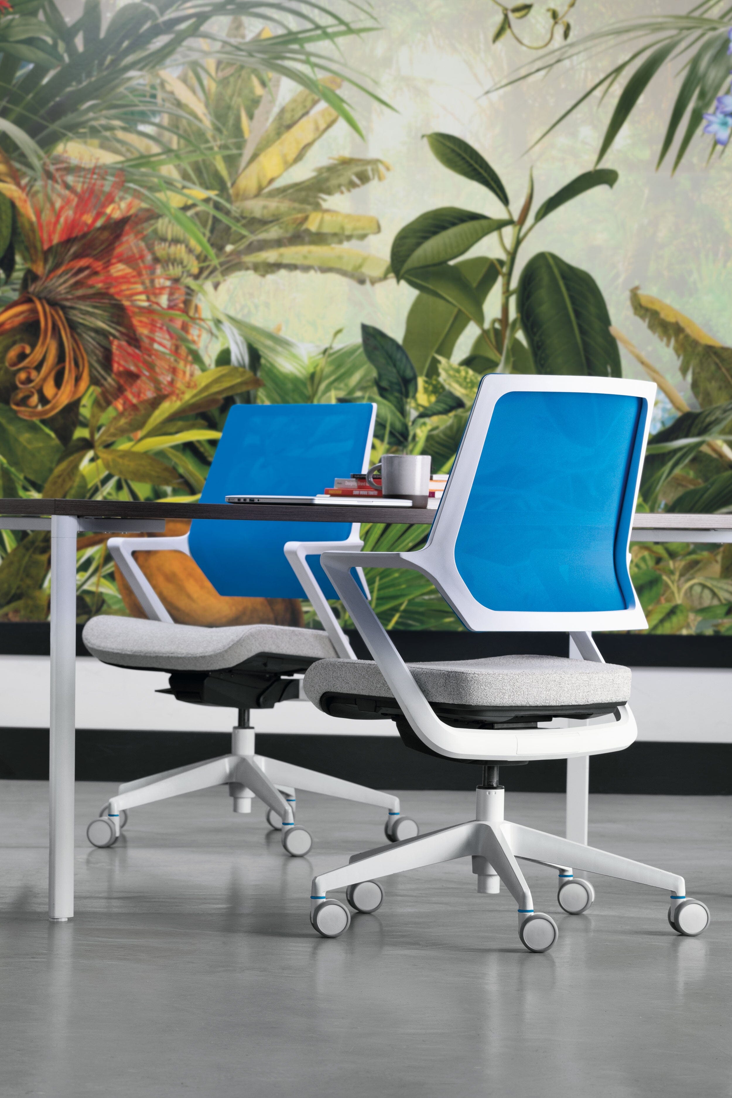 Mavic 5 Star Meeting Chair Light Task Chair, Conference Chair, Computer Chair, Teacher Chair, Meeting Chair SitOnIt 